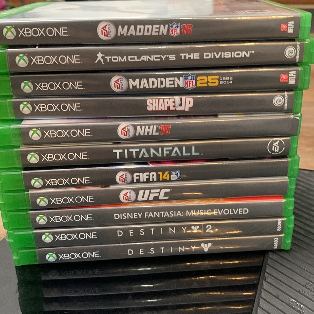 X box bundle - Picture 2 of 5